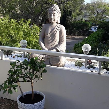 2 Pieces Avec Grande Terrasse Apartamento La Ciotat Exterior foto